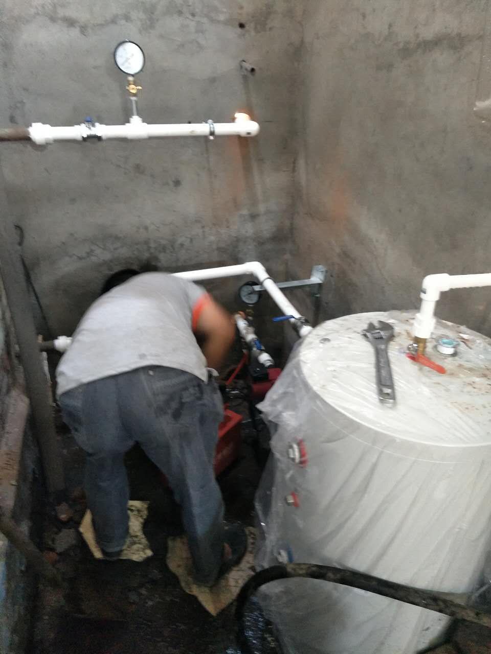 超低溫空氣源熱泵機(jī)組水箱 超低溫空氣源熱泵機(jī)組水箱